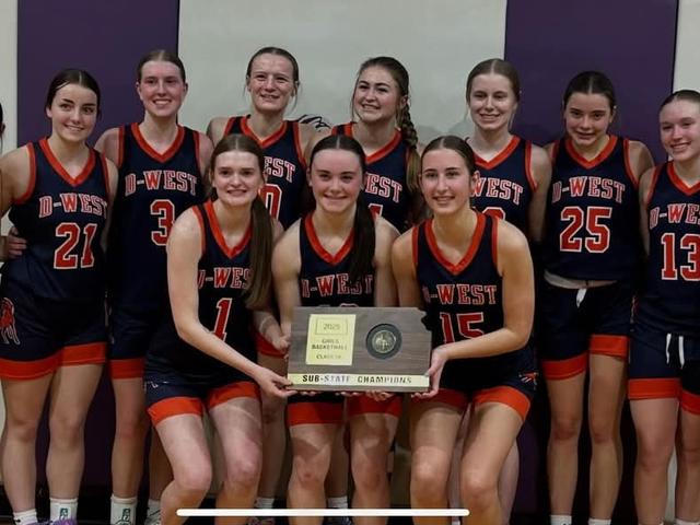 Doniphan West Girls Basketball Team